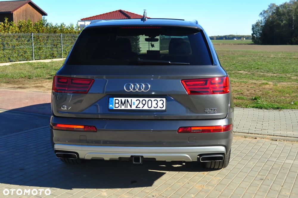 Audi Q7 - 6