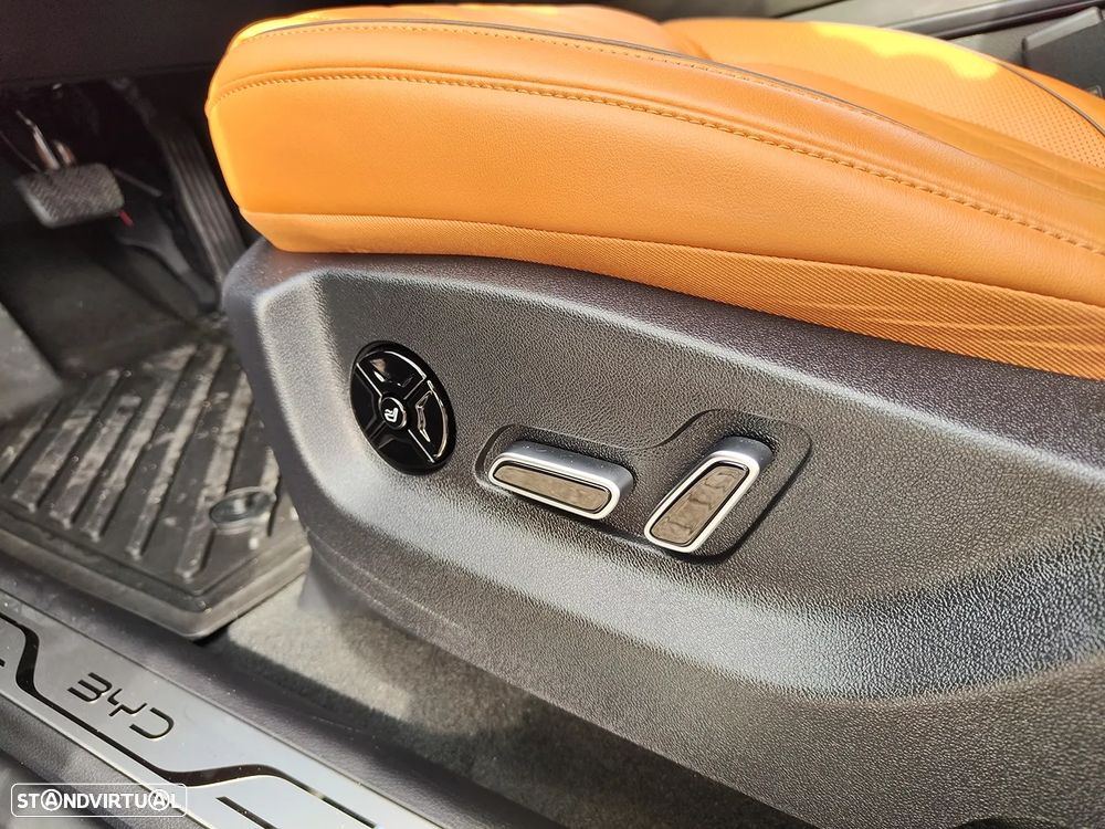 BYD Tang 108.8 kWh AWD Flagship - 21