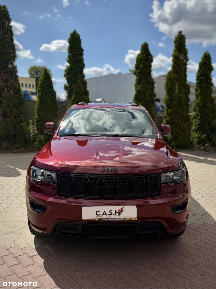 Jeep Grand Cherokee - 1