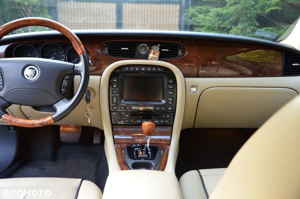 Jaguar XJ XJ6 2.7 Twin Turbo Executive Last Edition - 12