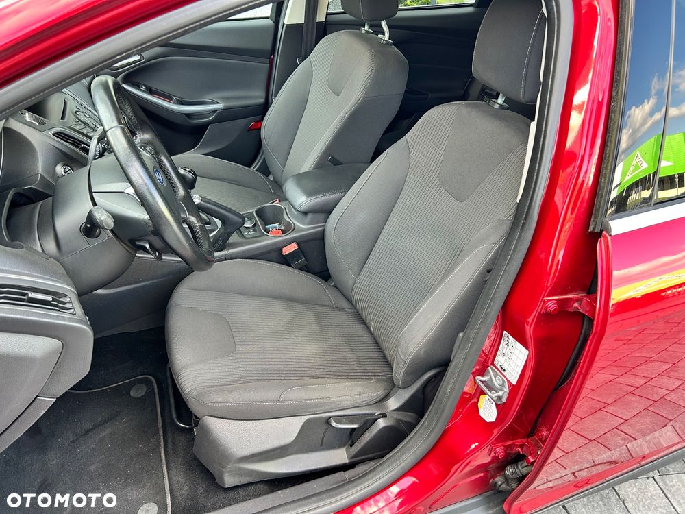 Ford Focus 1.6 EcoBoost Titanium - 17