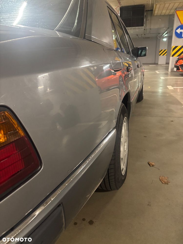 Mercedes-Benz W124 (1984-1993) - 18