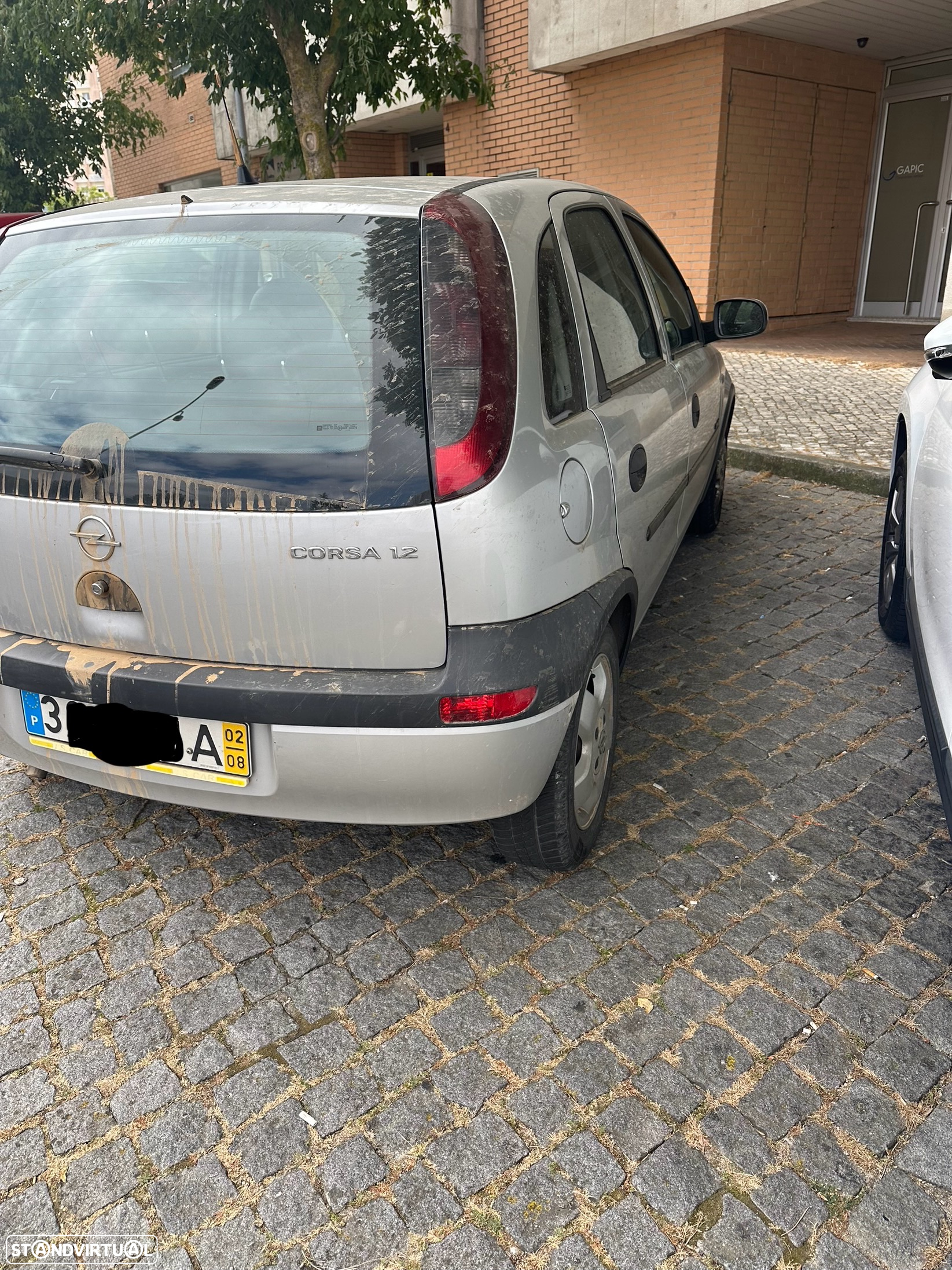 Opel Corsa 1.2 16V Confort - 4