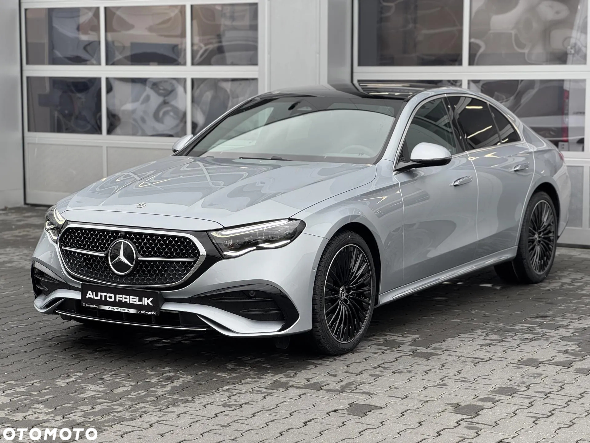Mercedes-Benz Klasa E 220 d 4Matic 9G-TRONIC Edition AMG Line - 4