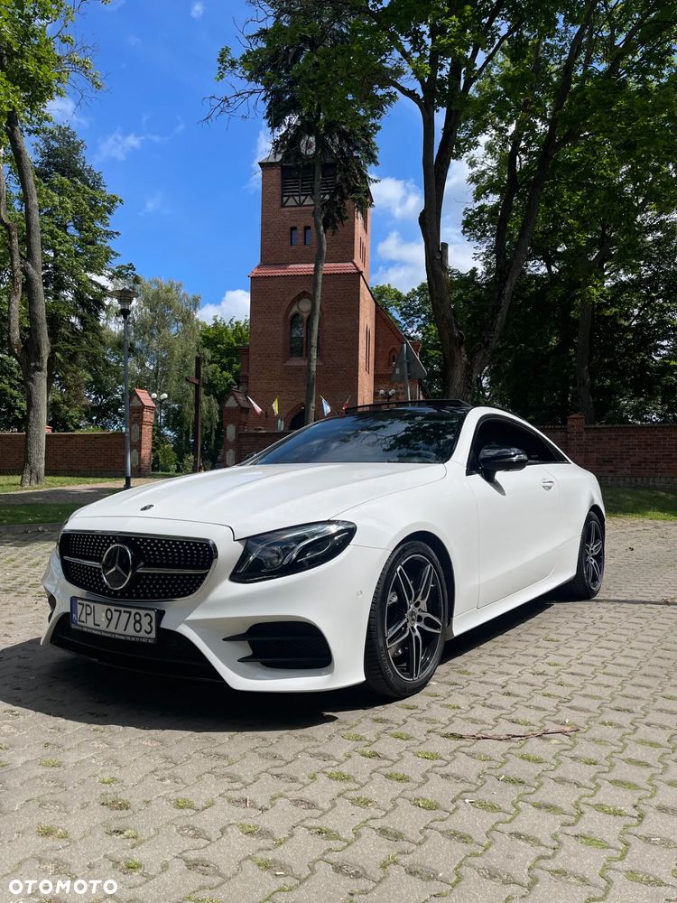 Mercedes-Benz Klasa E 300 Coupe 9G-TRONIC - 8