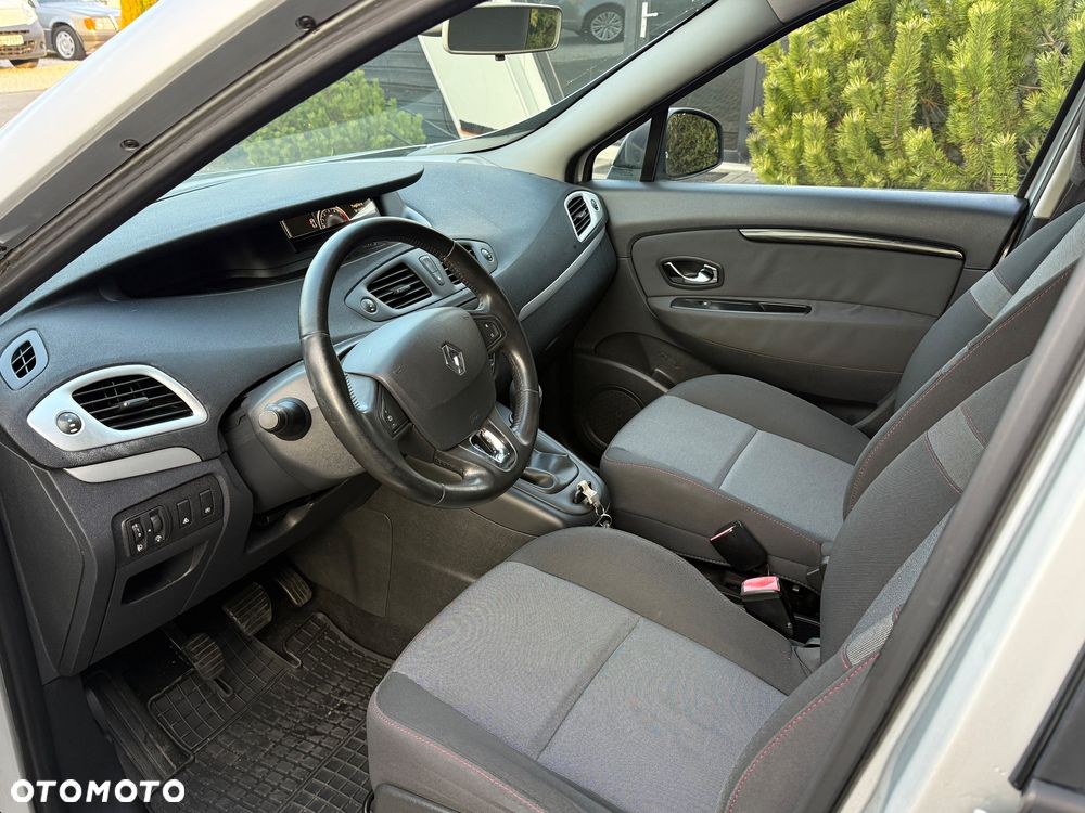Renault Scenic - 11