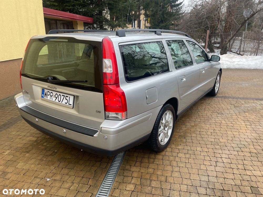 Volvo V70 D5 - 3