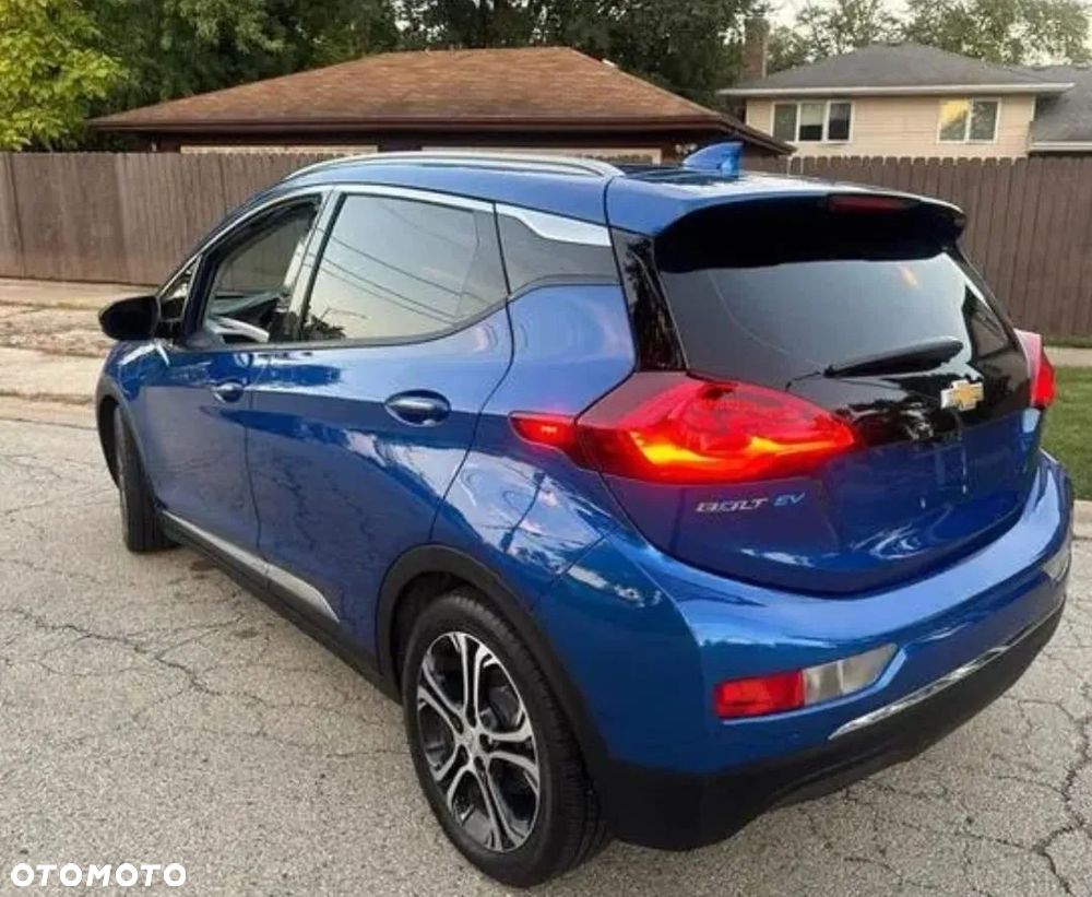 Chevrolet Bolt - 4