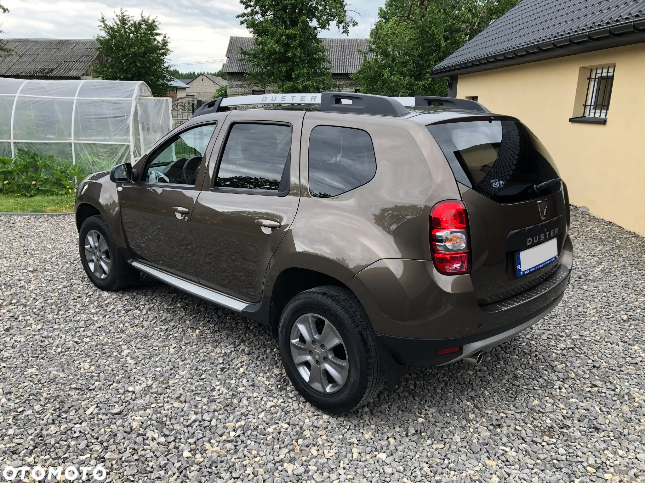 Dacia Duster 1.6 SCe Laureate S&S - 8