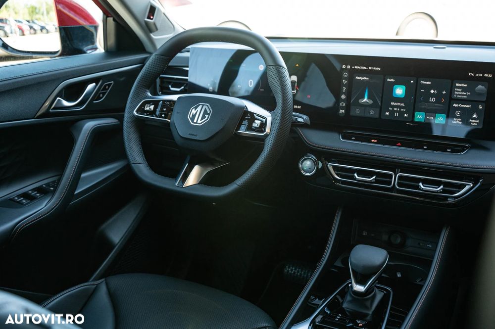 MG HS Luxury - 16