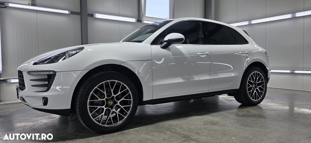 Porsche Macan - 2