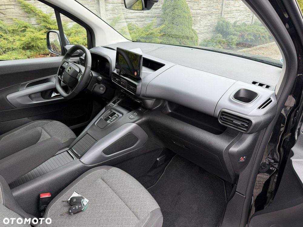 Opel Combo 1.5 D Automatik GS - 26