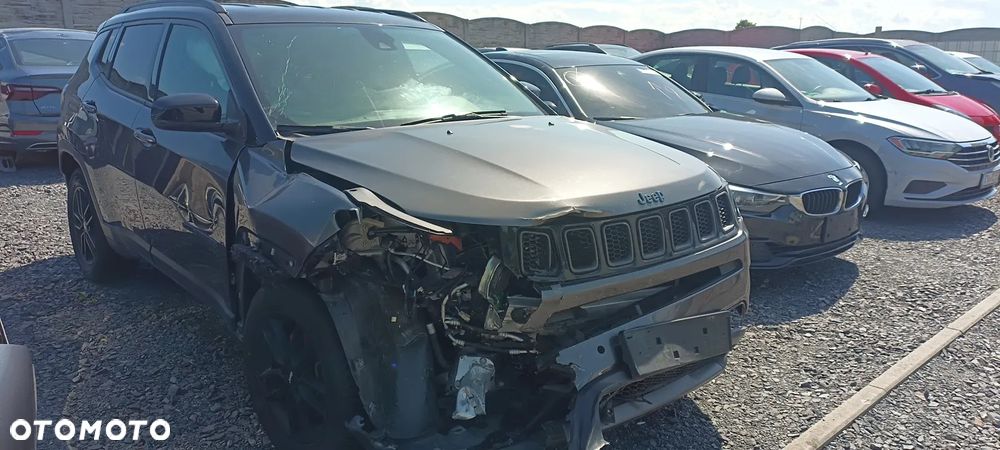 Jeep Compass 1.3 T-GDI 4xe PLUG-IN HYBRID Automatik Limited - 7