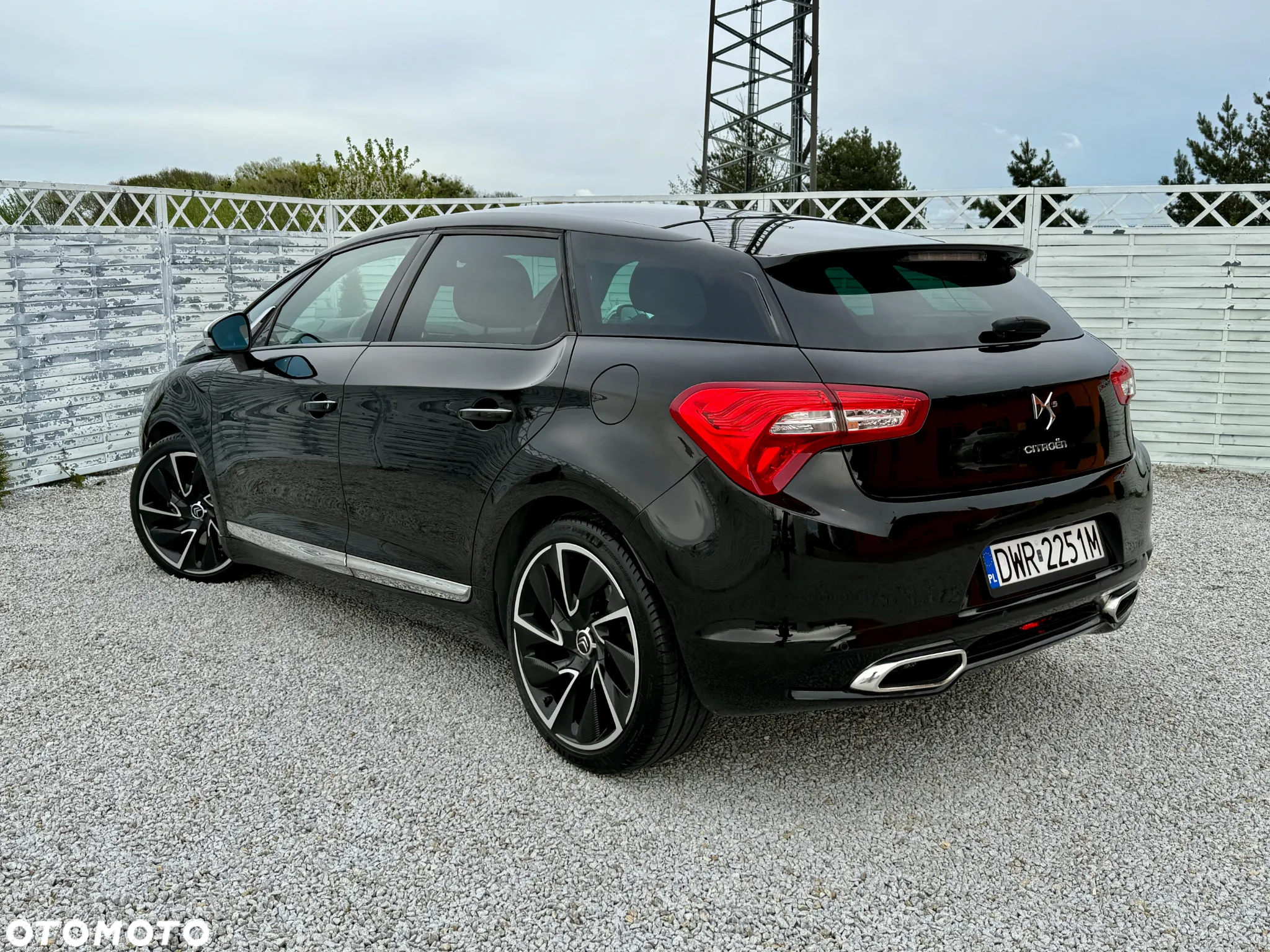 Citroën DS5 THP 200 SoChic - 2
