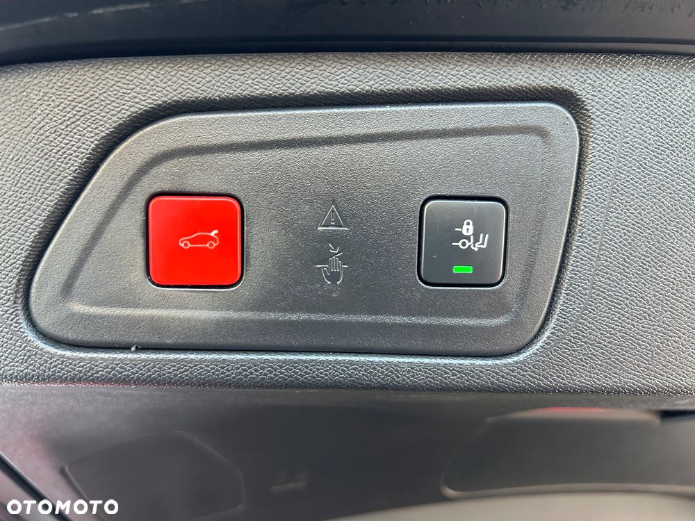 Citroën C5 Aircross 1.6 PureTech Shine EAT8 - 36