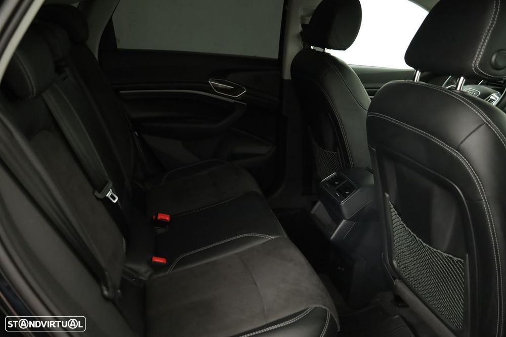 Audi Q8 e-Tron Sportback 55 quattro Advanced - 24