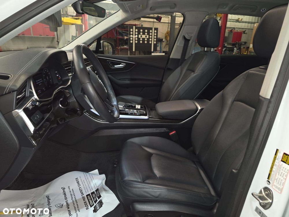 Audi Q7 ver-55-tfsi-quattro-tiptronic-s-line - 5