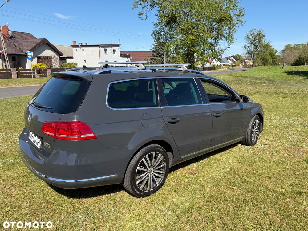 Volkswagen Passat 2.0 TDI Highline - 14