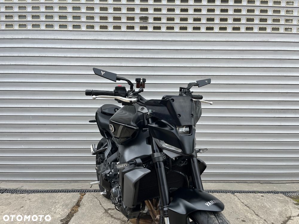 Yamaha MT - 17
