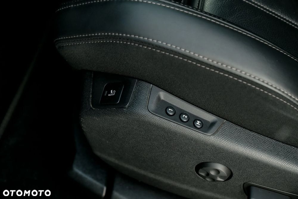 Peugeot 3008 BlueHDi 180 Stop & Start EAT8 Allure - 21