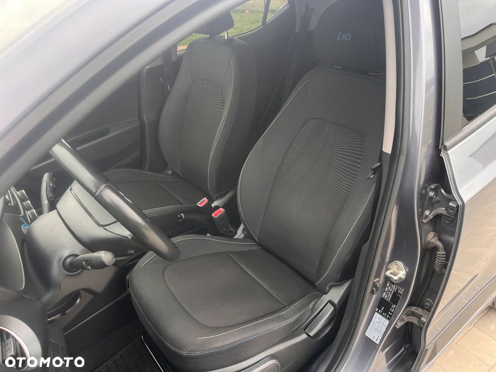 Hyundai i10 - 10