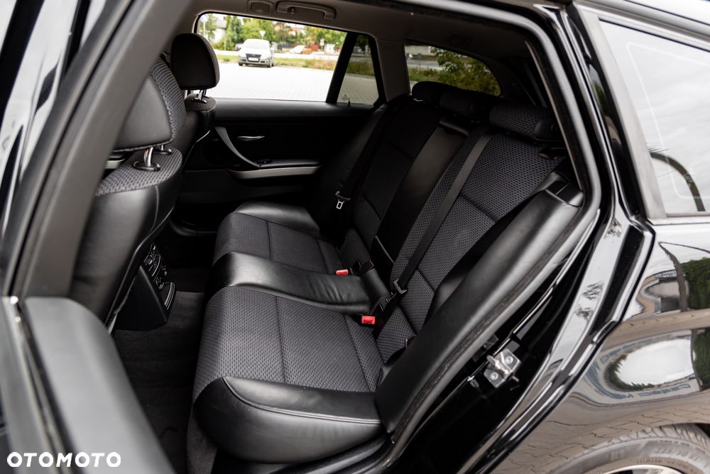 BMW Seria 3 2009