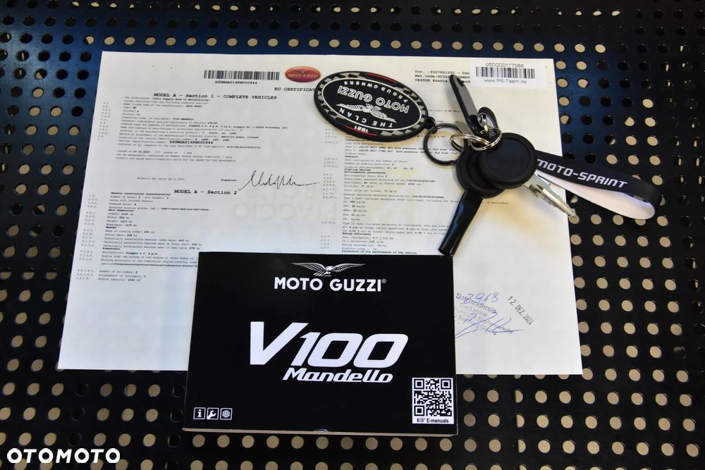 Moto Guzzi V100 Mandello - 21