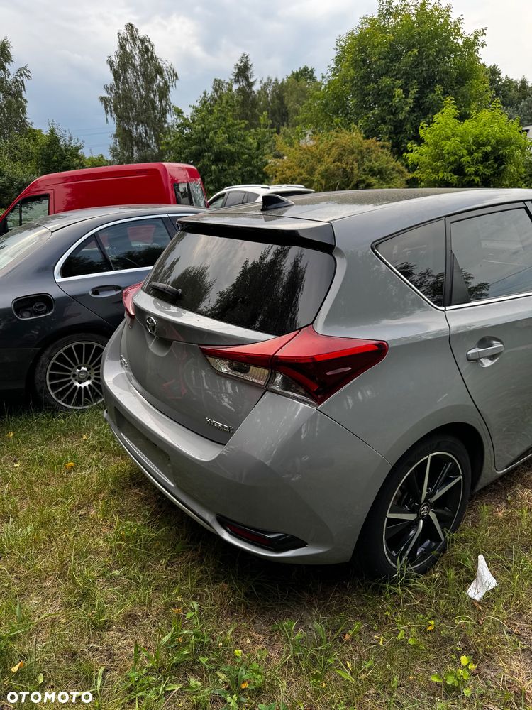 Toyota Auris - 4