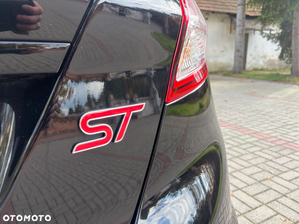 Ford Fiesta 1.6 EcoBoost mit Leder-Sport-Paket ST - 13