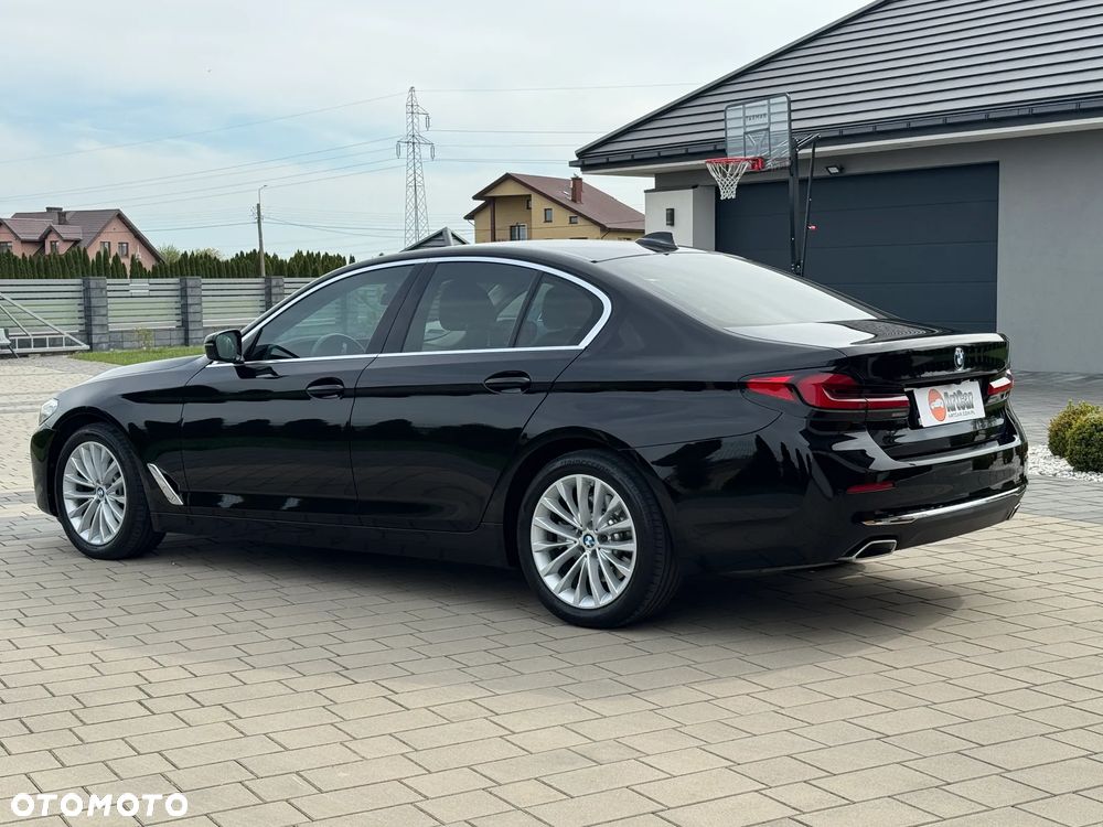 BMW Seria 5 520d xDrive Luxury Line - 11