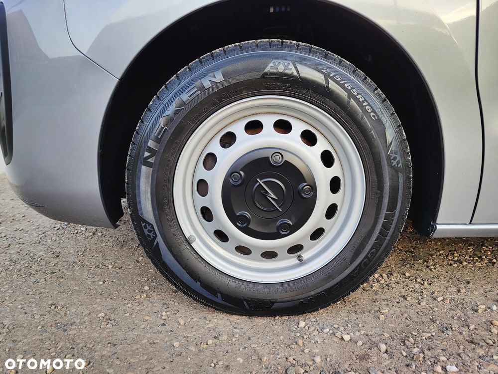 Opel Vivaro Kombi Extra Long 2,8t Enjoy - 37