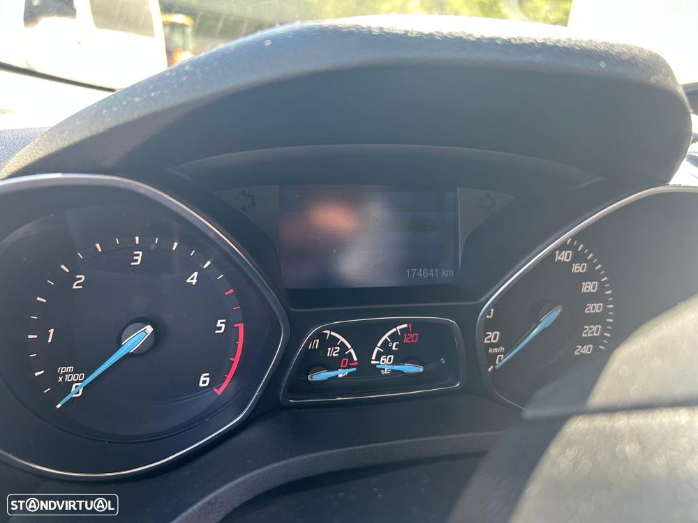 Ford Kuga 2.0 TDCi Titanium - 8