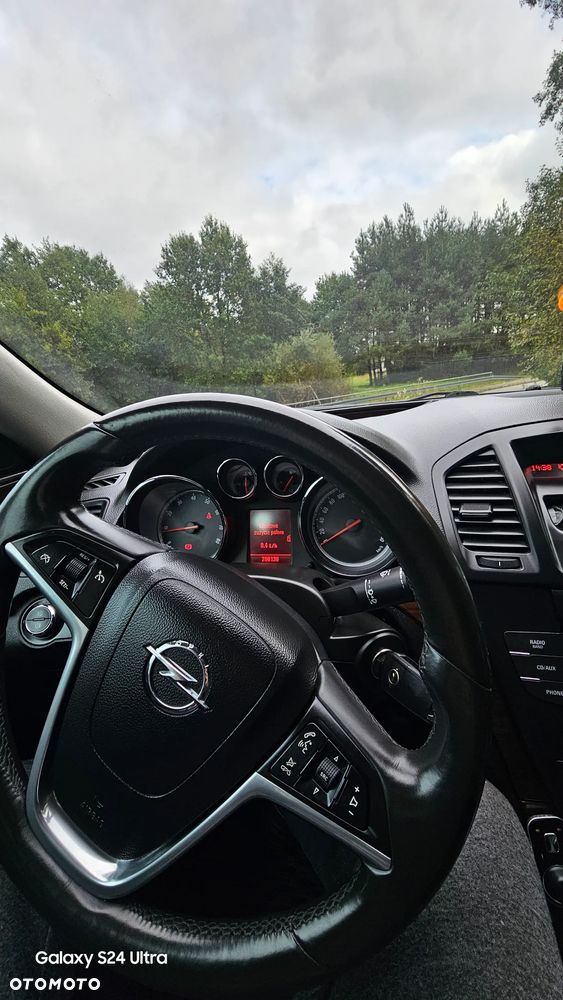 Opel Insignia - 10