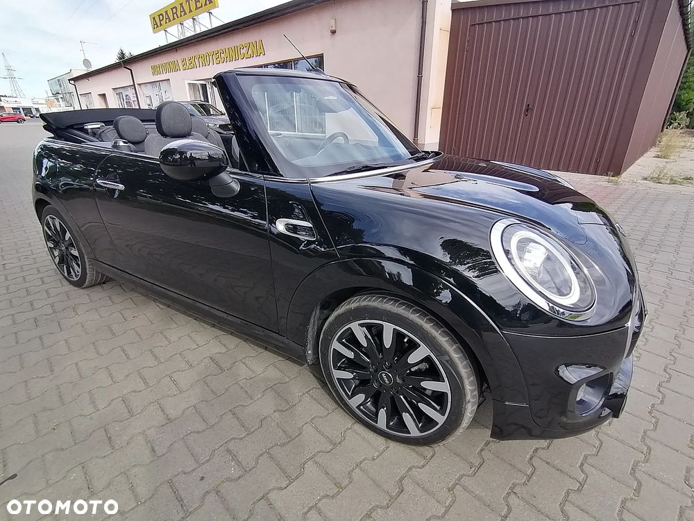 MINI Cooper Cabrio - 10