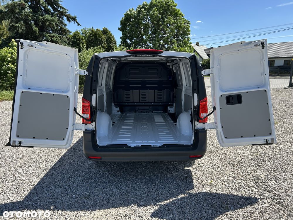 Mercedes-Benz Vito - 9