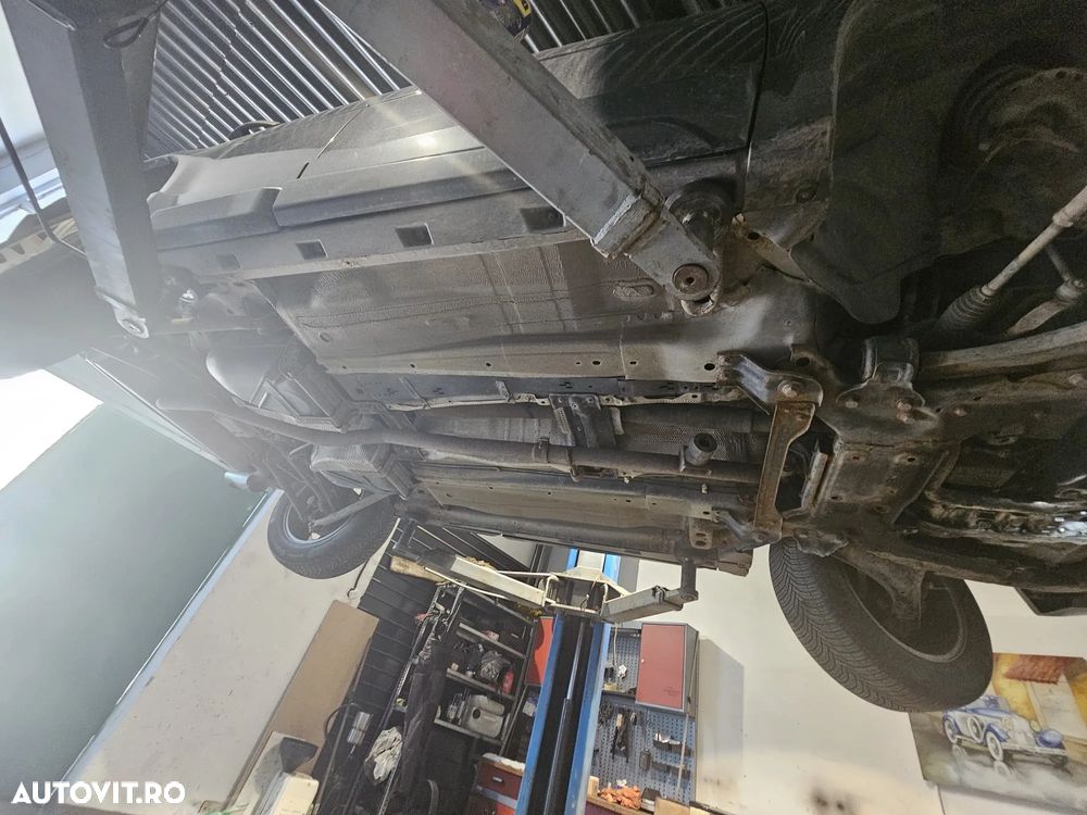 Land Rover Freelander - 7