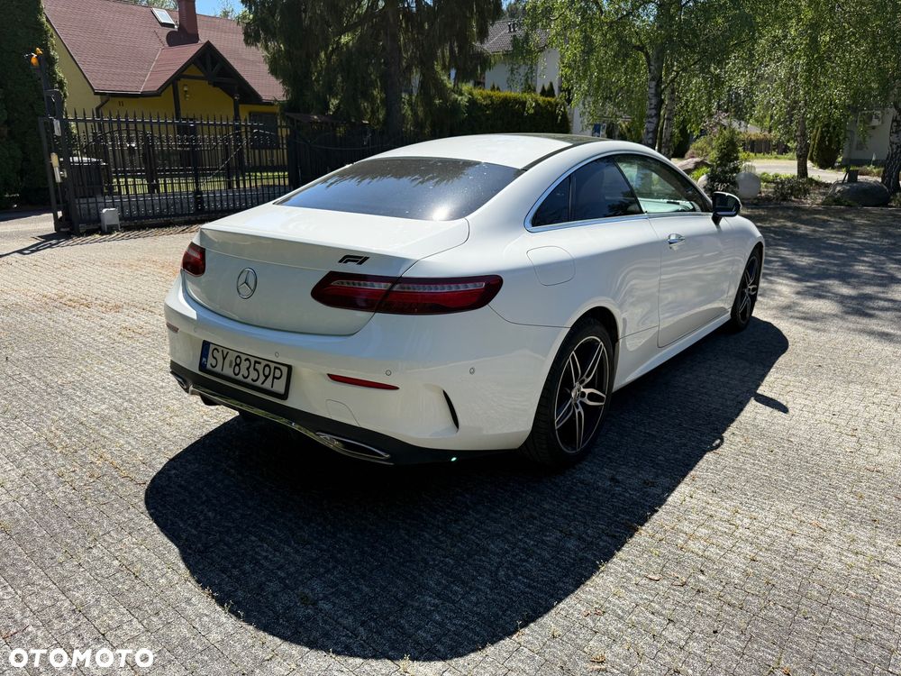 Mercedes-Benz Klasa E 220 d 4-Matic 9G-TRONIC - 4