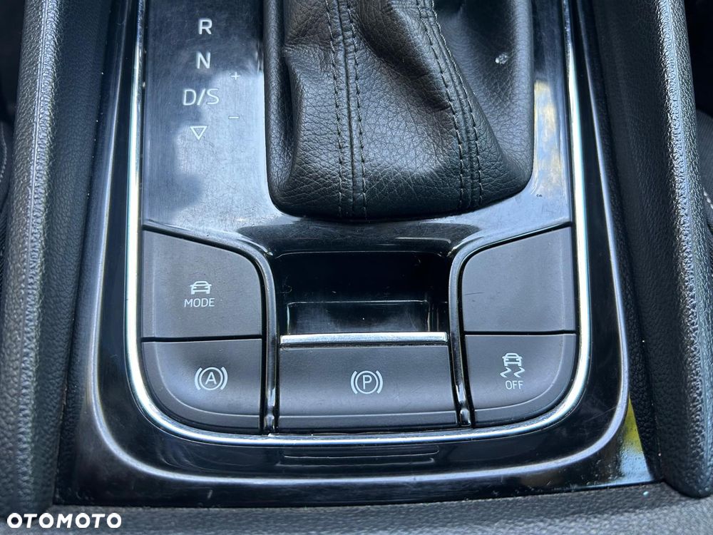 Skoda Karoq 2.0 TDI SCR 4x4 Ambition DSG - 22