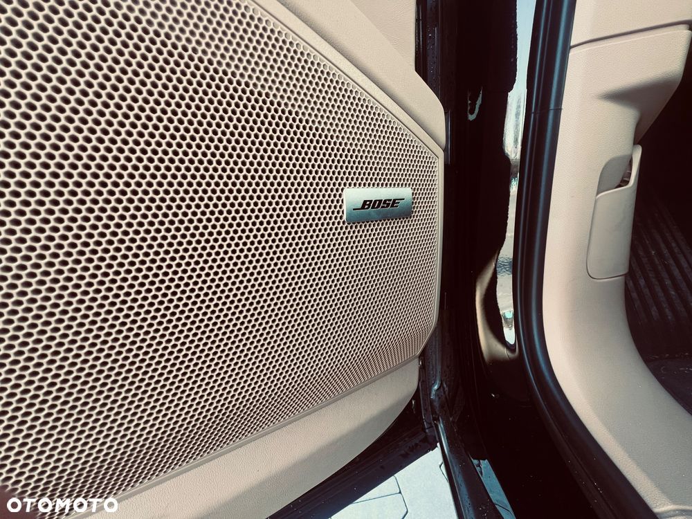 Porsche Cayenne Platinum Edition - 15