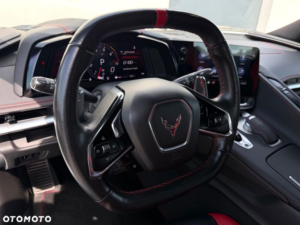 Chevrolet Corvette - 12