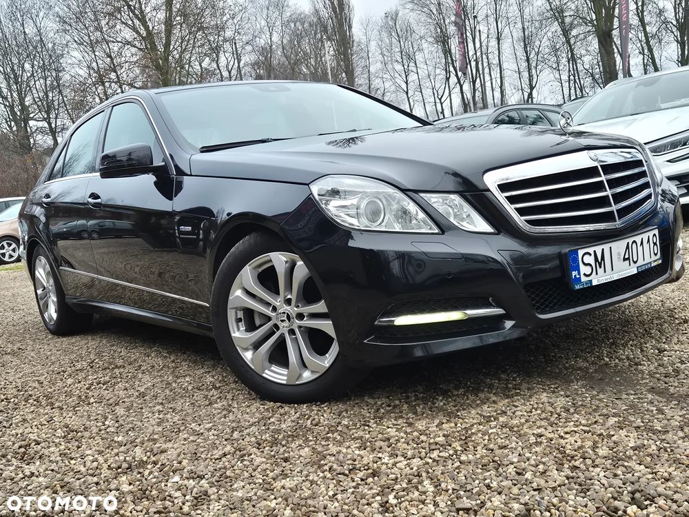 Mercedes-Benz Klasa E 200 CDI DPF BlueEFFICIENCY 7G-TRONIC Avantgarde - 2