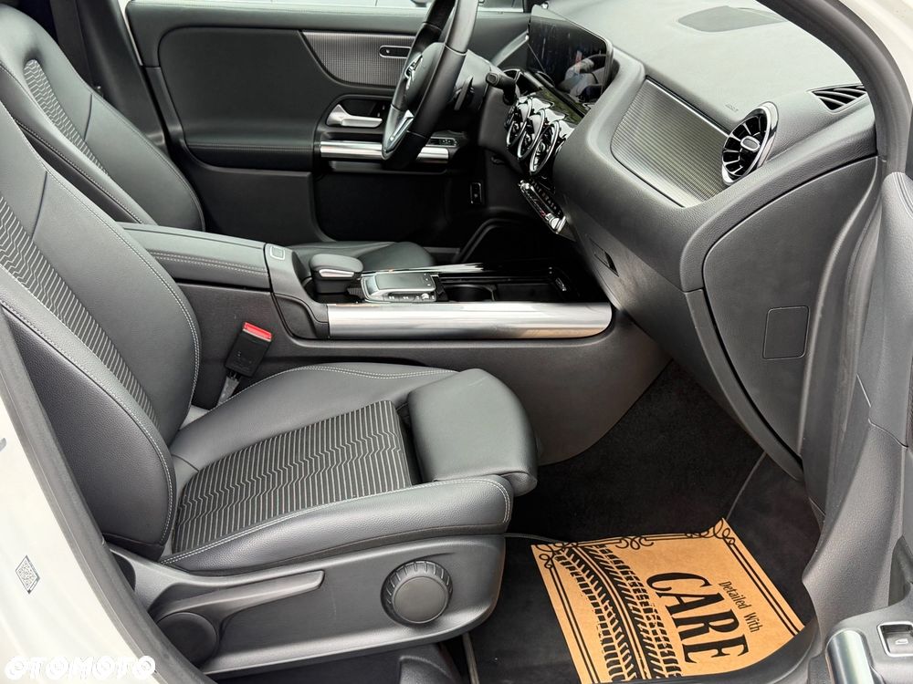 Mercedes-Benz GLA 220 d Progressive - 10