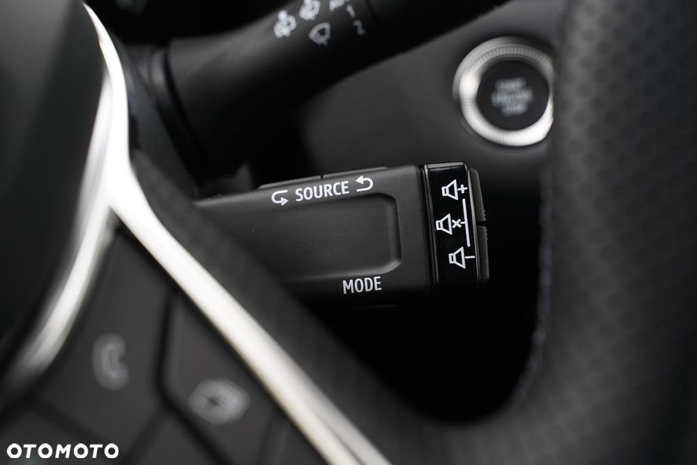 Renault Captur 1.3 TCe mHEV Techno EDC - 16