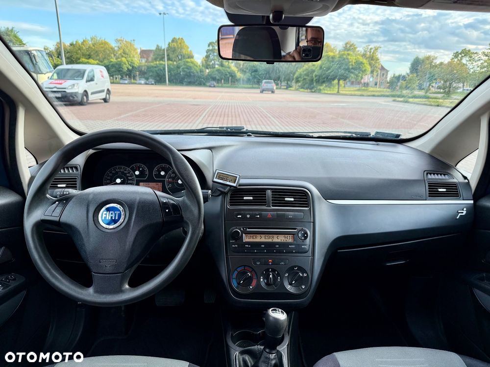Fiat Grande Punto 1.4 8V Dualogic Dynamic - 21