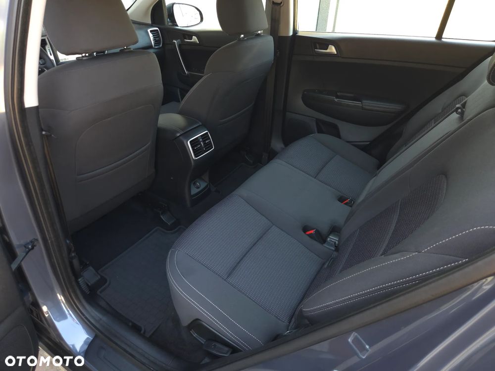 Kia Sportage 1.6 T-GDI Business Line 4WD - 33