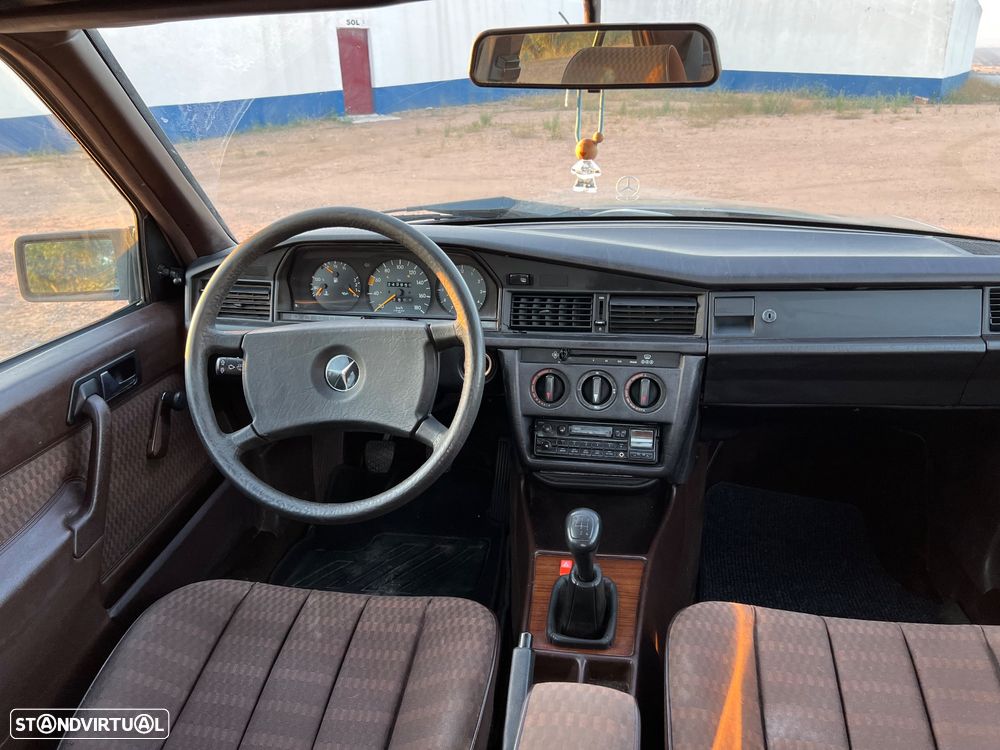 Mercedes-Benz A 190 - 21