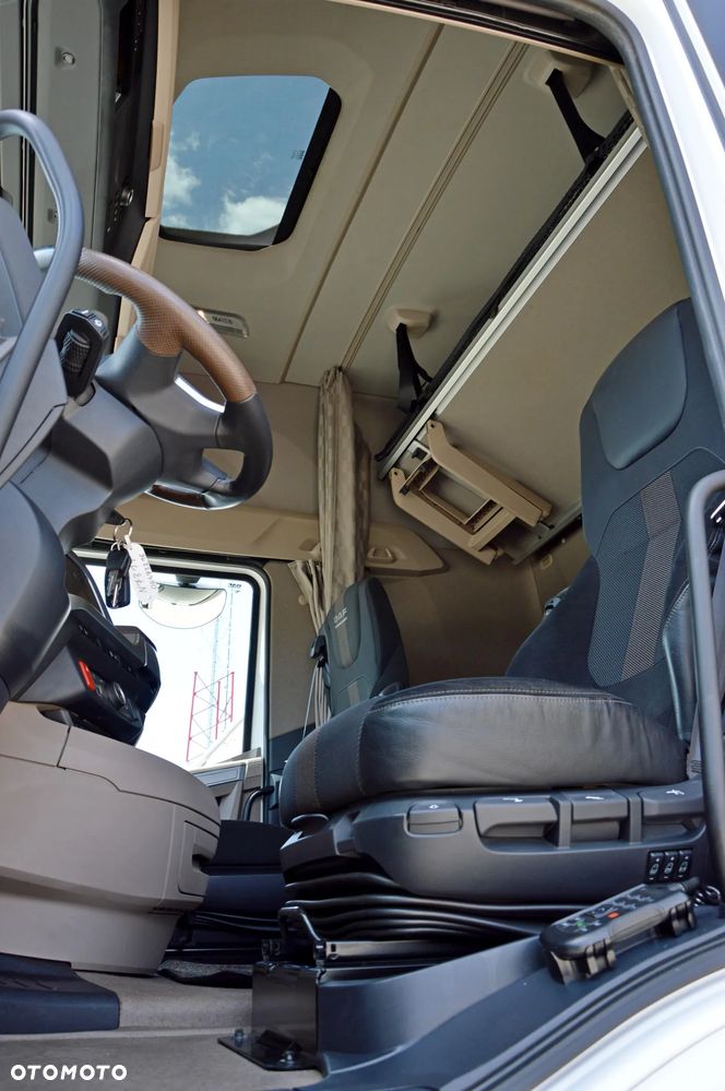 DAF XG+ 530 / ZF INTARDER / ALCANTARA /KLIMA POST. / FULL LED / PRZETWORNICA / WENT. FOTEL! - 26