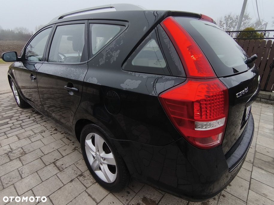 Kia Ceed 1.6 CRDi 90 Spirit - 6