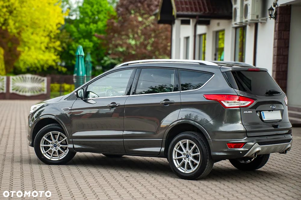 Ford Kuga 2.0 TDCi 4x4 Titanium - 4