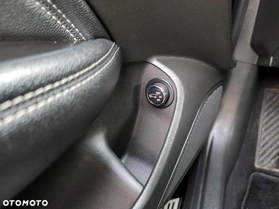 Opel Insignia 2.0 Automatik Dynamic - 28